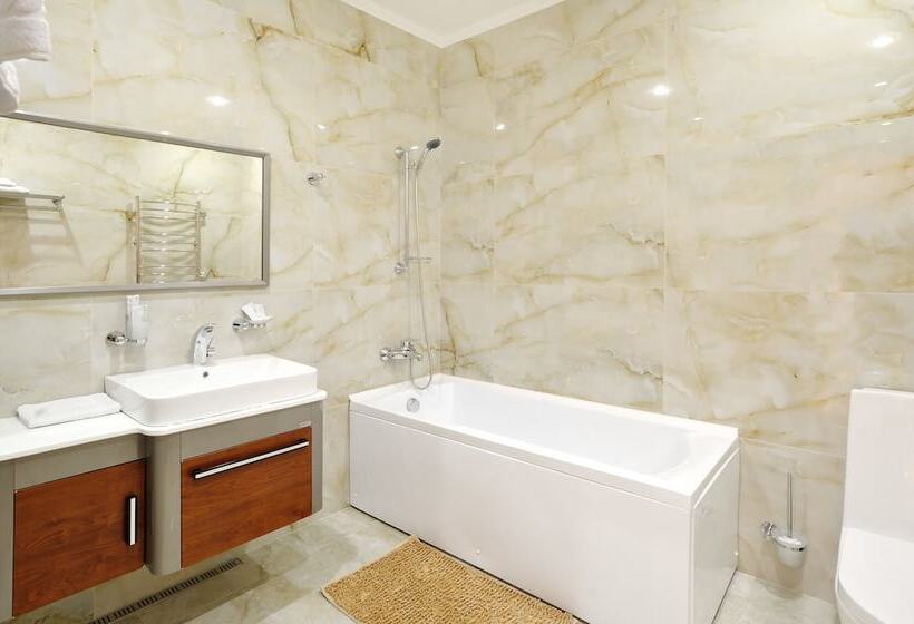 اتاق استاندارد, Royal Hotel Riz