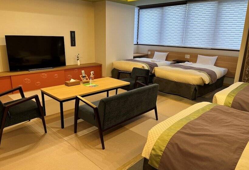 Quarto Quádruplo Estandar, Yururito Osaka
