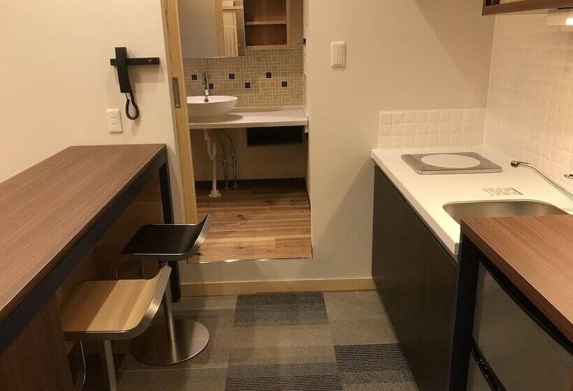 Quarto Deluxe, Yururito Osaka