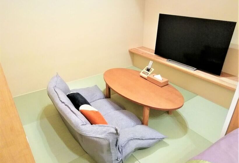 Quarto Deluxe, Yururito Osaka