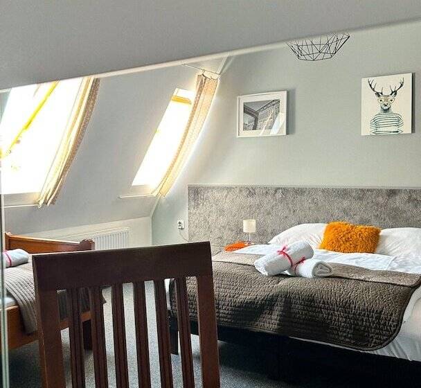 Quarto Quádruplo Premium, Expolis Residence   City Center Mtp Targi   24h #betterthanyourex