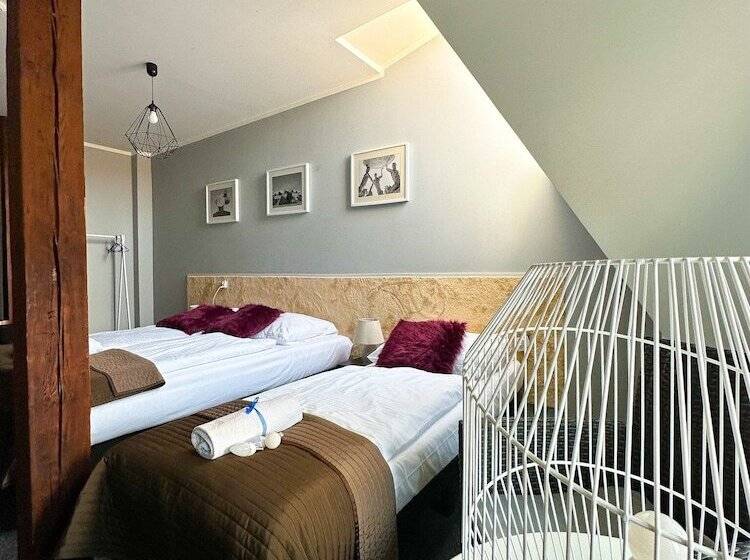 Quarto Quádruplo Premium, Expolis Residence   City Center Mtp Targi   24h #betterthanyourex