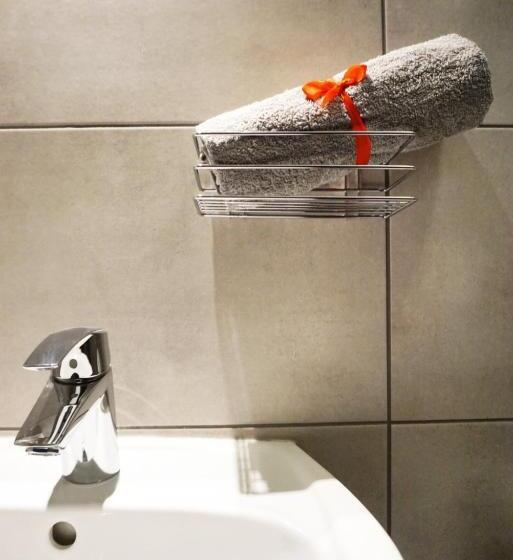 Quarto Comfort, Expolis Residence   City Center Mtp Targi   24h #betterthanyourex