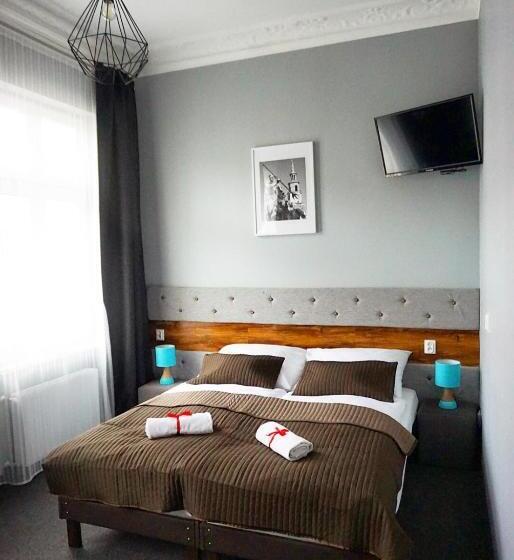 Quarto Comfort, Expolis Residence   City Center Mtp Targi   24h #betterthanyourex