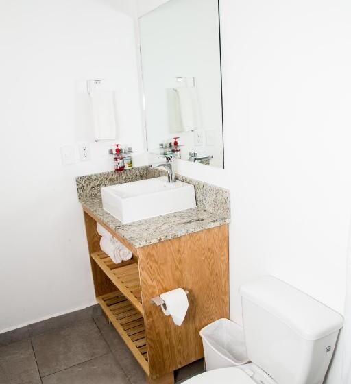Quarto Estandar, Booking 500