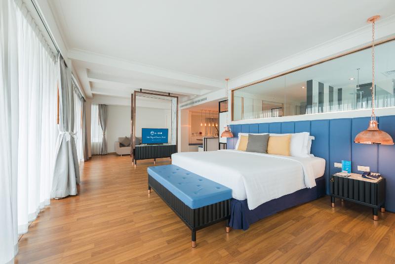 Люкс Вид на Море, A One The Royal Cruise Hotel Pattaya   Sha Extra Plus
