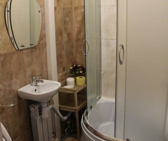 Четырехместный Номер Deluxe, Delif Guest House