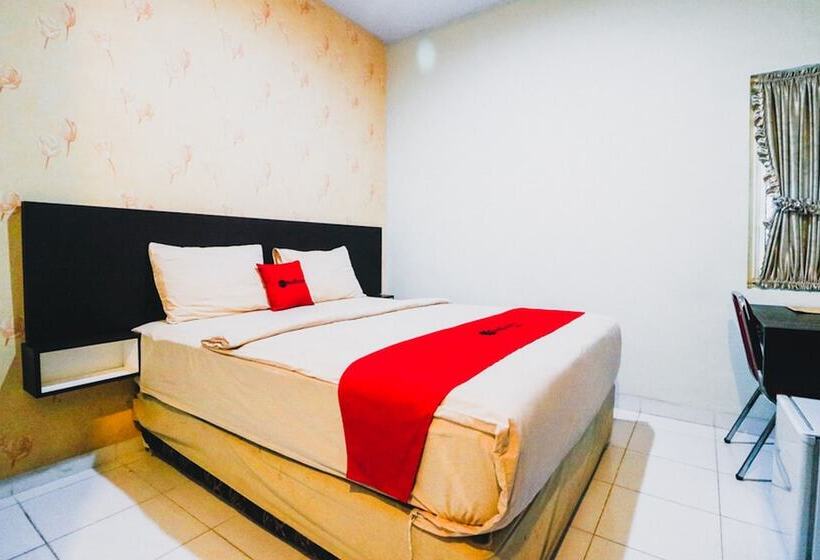 Номер Стандарт, Reddoorz Plus Near Mall Panakukang 2