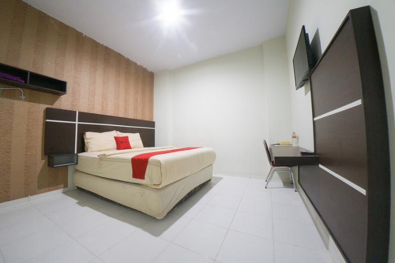 Номер Стандарт, Reddoorz Plus Near Mall Panakukang 2