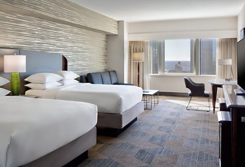 חדר קלאב, Sheraton Dallas
