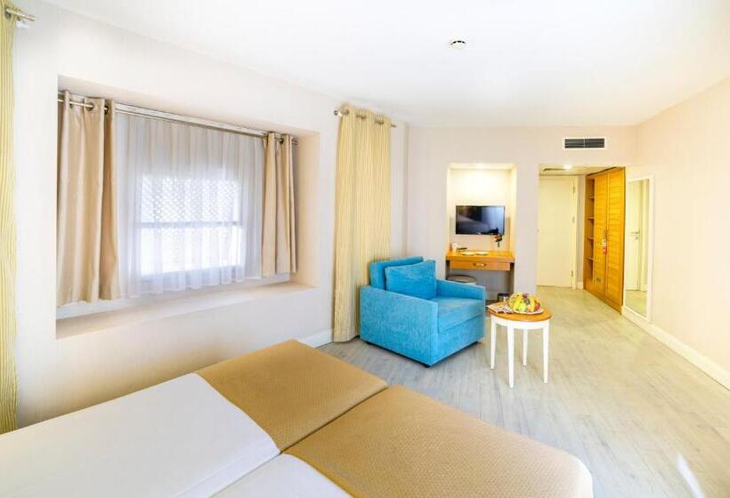 Номер Стандарт Трехместный, Ulusoy Kemer Holiday Club