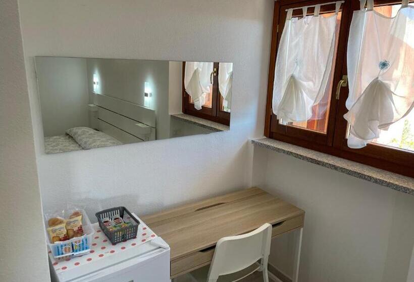 اتاق لوکس با بالکن, B&b Da Tizy
