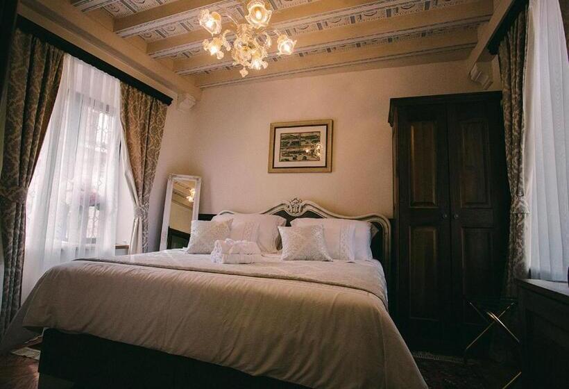 اتاق سوپریور, Heritage Hotel Cardo