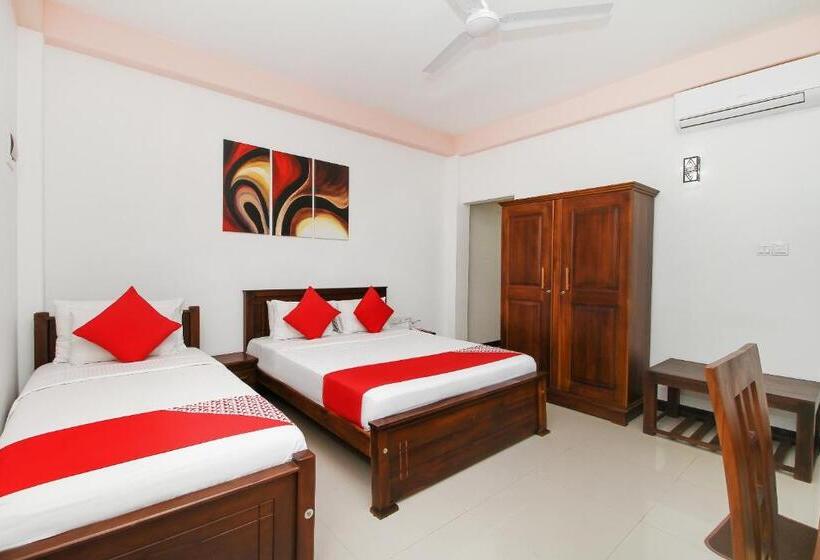 Quarto Triplo Estandar, Lioni Holidays Villa