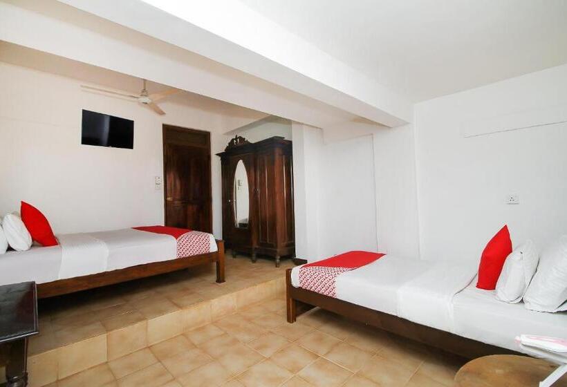 Quarto Triplo Estandar, Lioni Holidays Villa