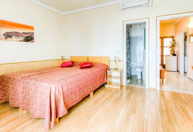 Трехместный Номер Комфорт, Guest House Villa Nina