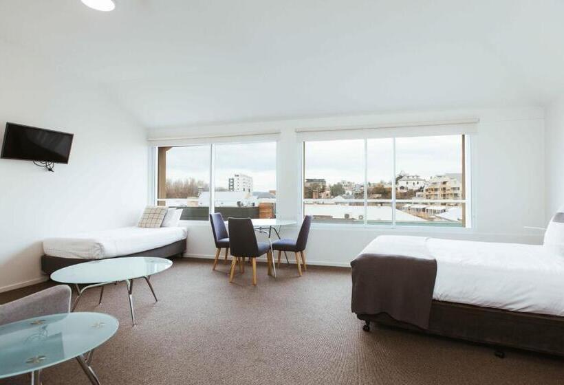Студия Deluxe, Salamanca Galleria Apartments