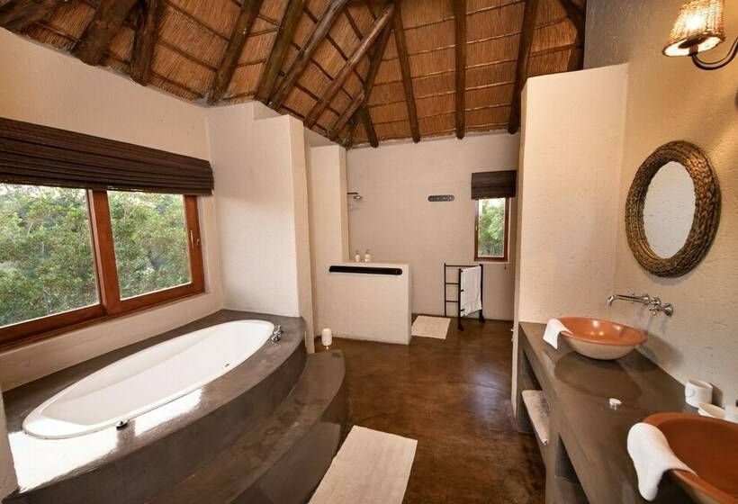 Family Suite, Elephant Game Lodge
