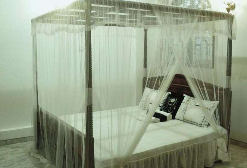 Номер Deluxe, Nh Rest House