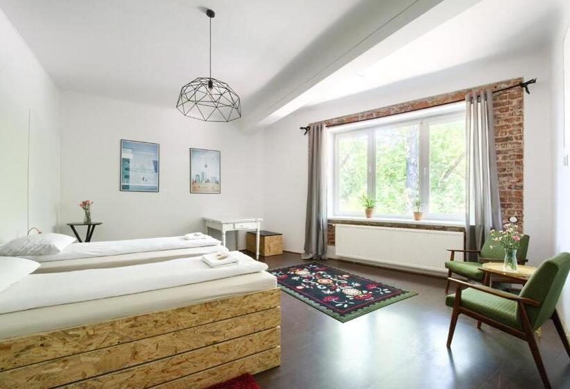Standard room with outdoor bath, Lull Hostel