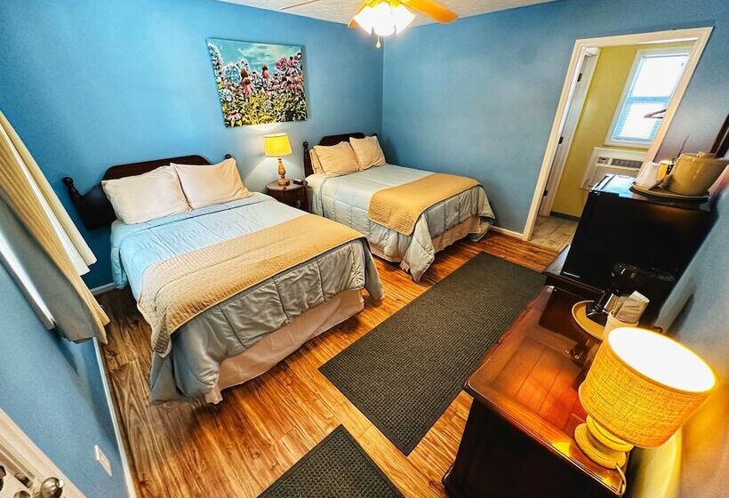 Номер Стандарт, Alpine Village Inn