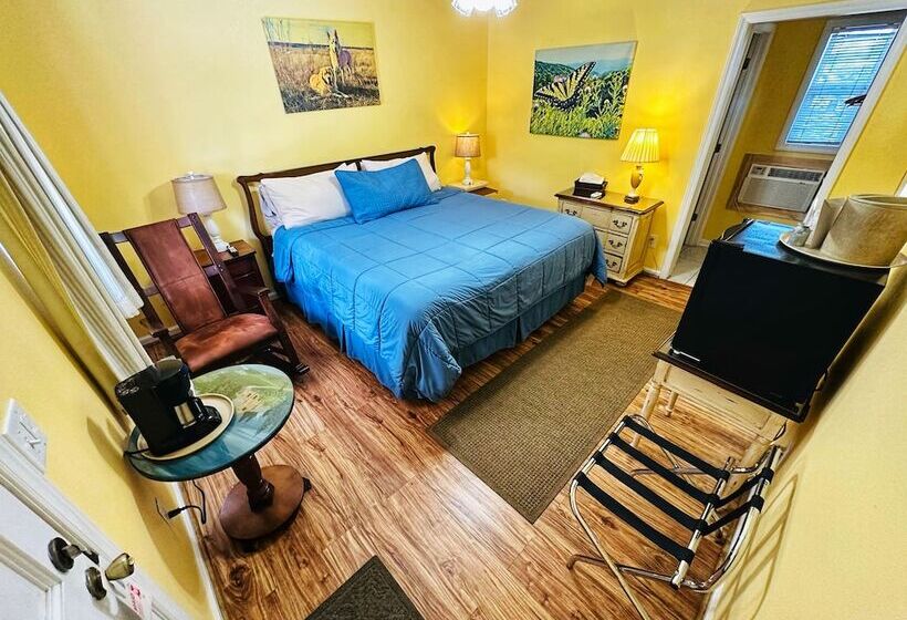Стандартный Номер Кровать Кинг, Alpine Village Inn