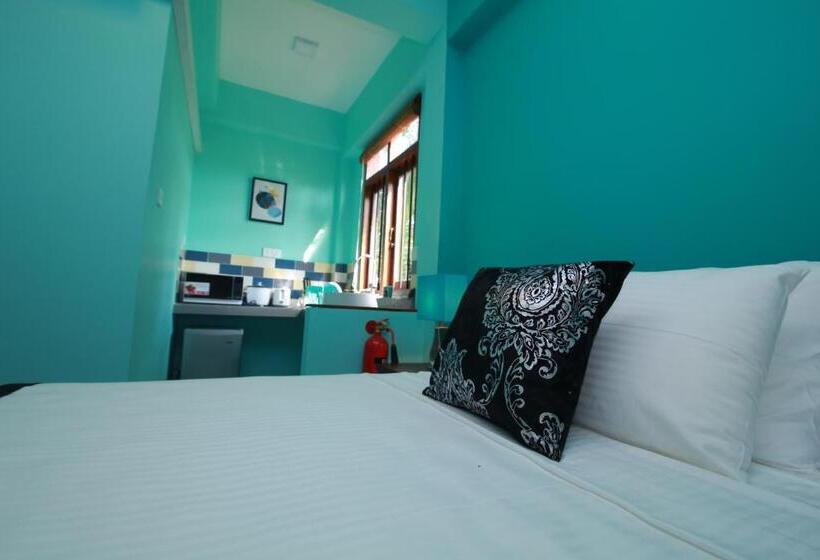 Quarto Deluxe com Sacada, Athithi Villa
