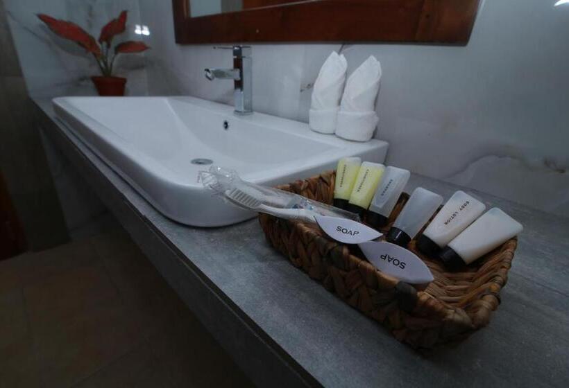 Quarto Estandar com Sacada, Athithi Villa
