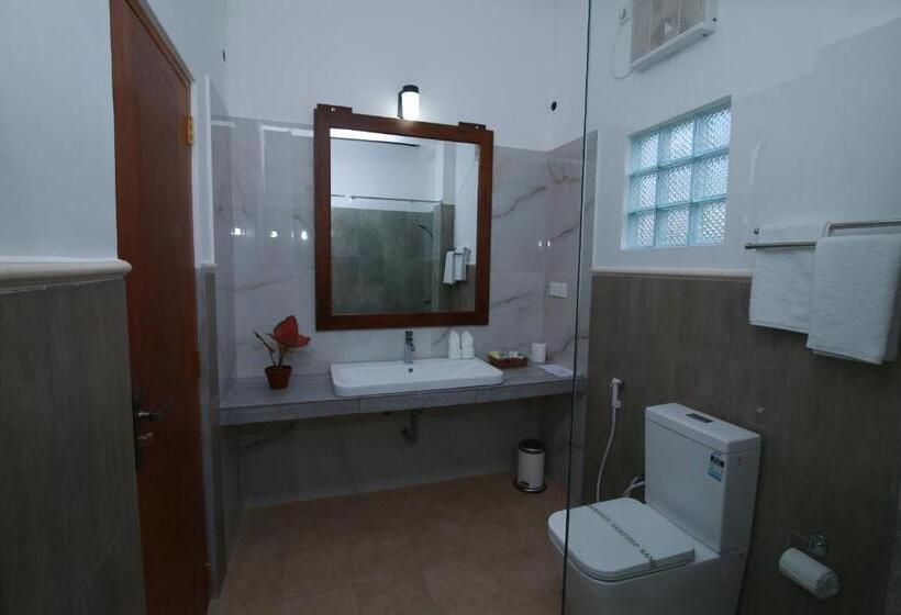 Quarto Estandar com Sacada, Athithi Villa