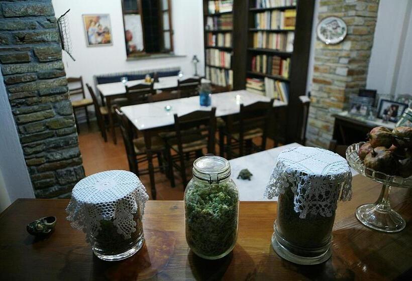 اتاق کلاسیک سه تخته, Archontiko Repana   Makrinitsa Stone Retreat