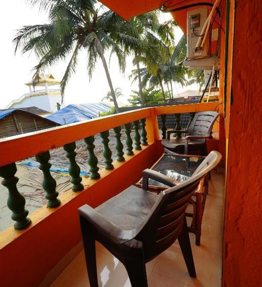 家庭间, Sunset & Waves Resort