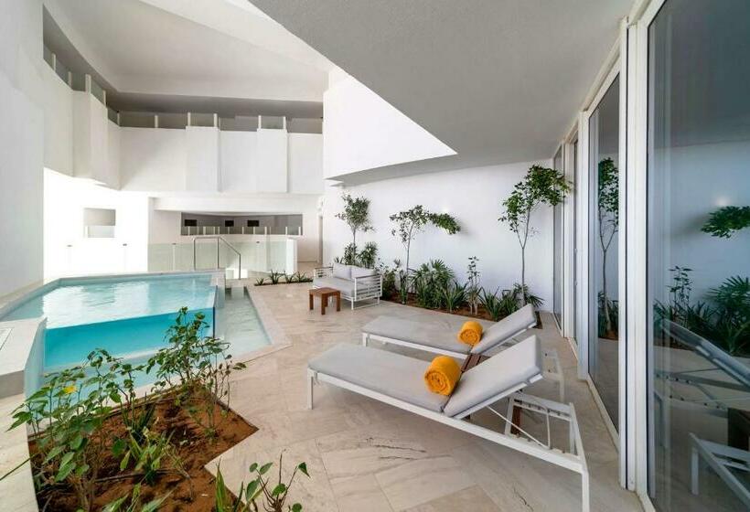 Villa 1 Bedroom with Swimming Pool, Five Jumeirah Village