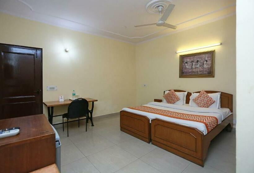 اتاق کلاسیک سه تخته, O Kalkaji Residency Bnb Near Lotus Temple
