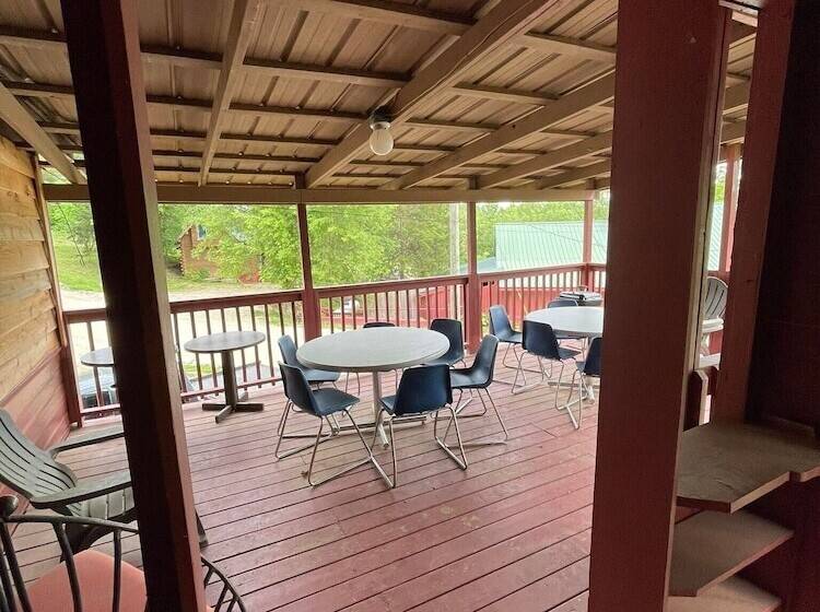 Дом 1 Спальня, Meramec River Resort