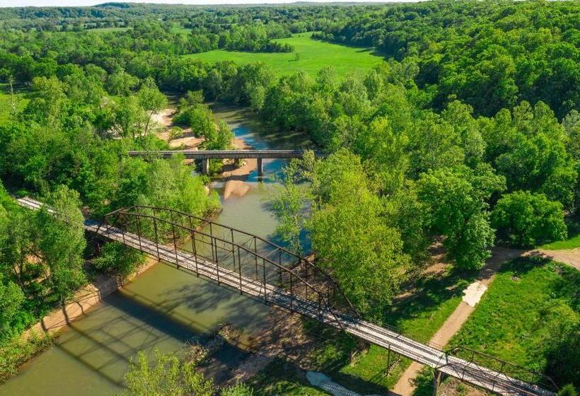 Дом 2 Спальни, Meramec River Resort