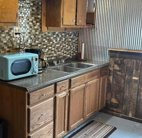 Номер Deluxe, Meramec River Resort