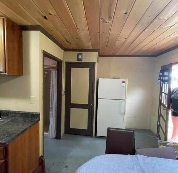 Дом 1 Спальня, Meramec River Resort