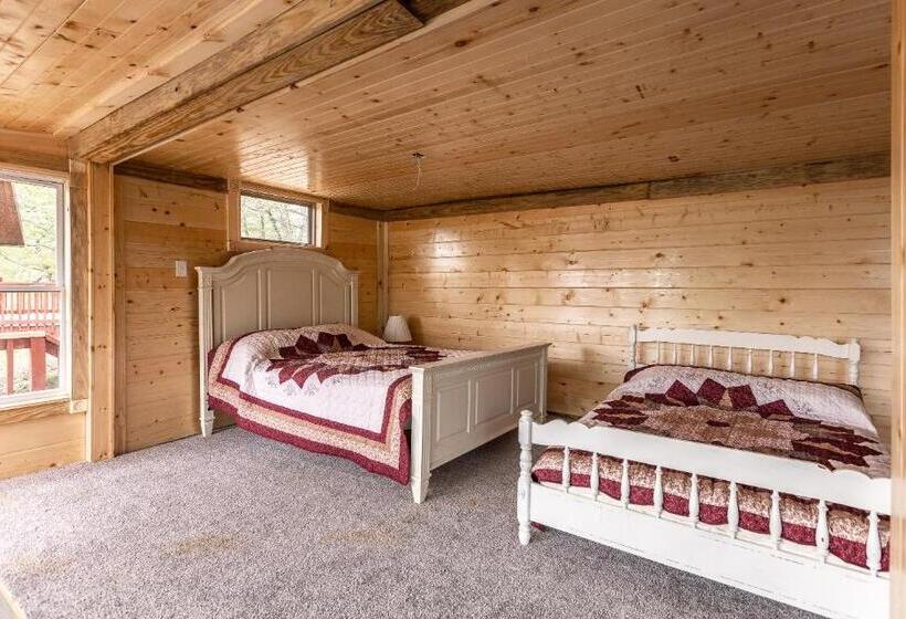 Номер Deluxe с Балконом, Meramec River Resort