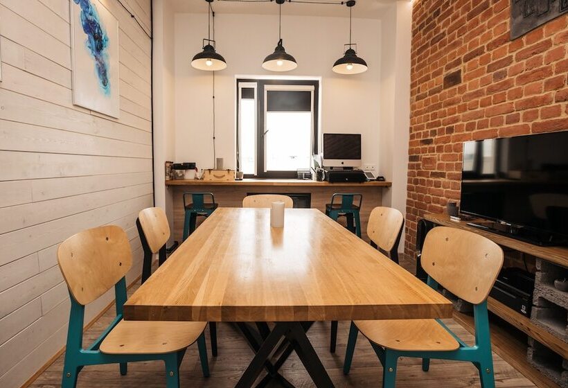 اتاق استاندارد, Loft Hostel