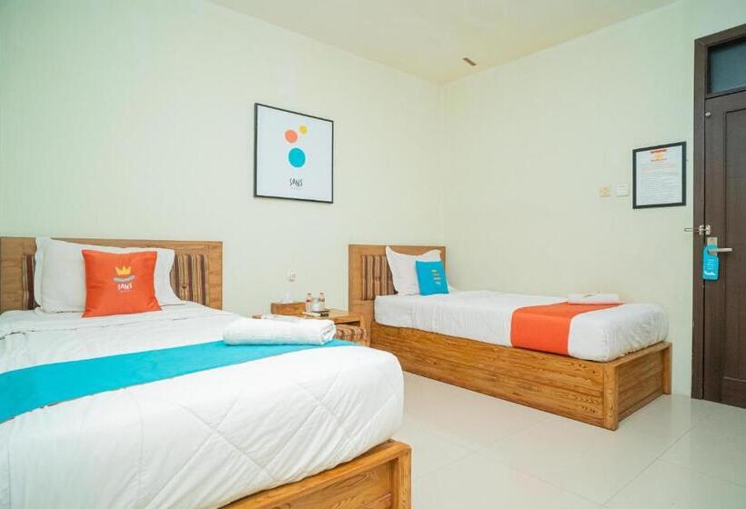 Номер Superior, Sans Hotel Zam Zam Syariah Palangkaraya