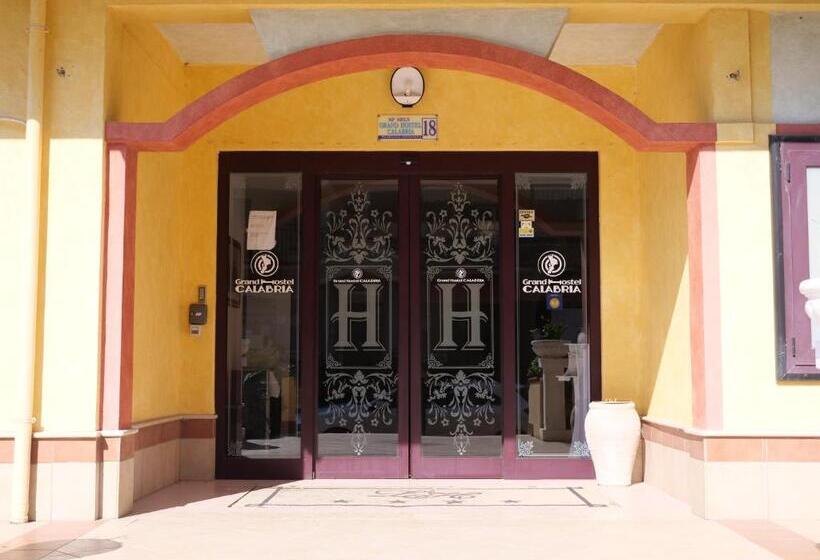 Номер Стандарт Трехместный, Grand Hostel Calabria