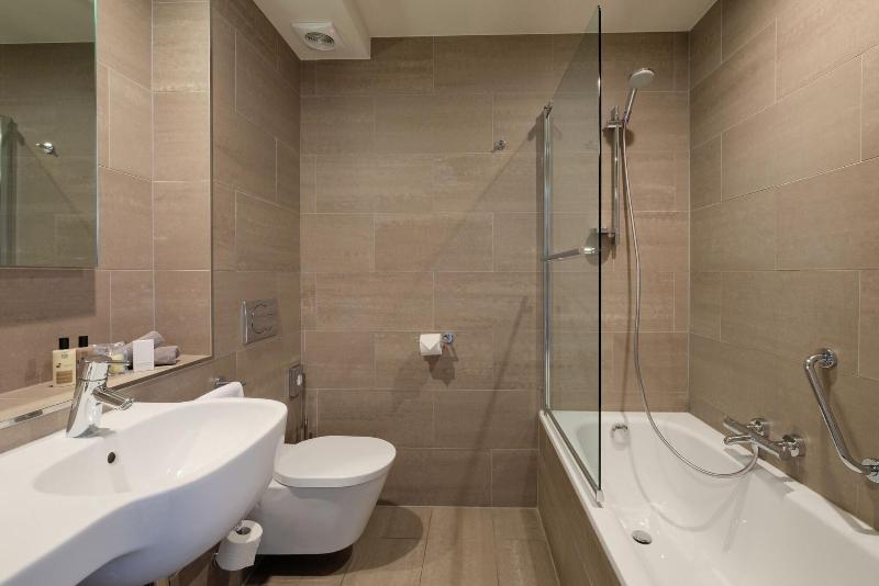 스위트 킹사이즈 침대, Best Western Plus Ambassador Suites