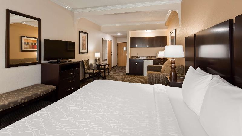 스위트 킹사이즈 침대, Best Western Plus Ambassador Suites