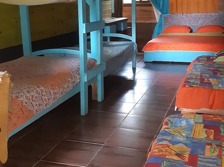 Номер Стандарт, Wood House Hostel