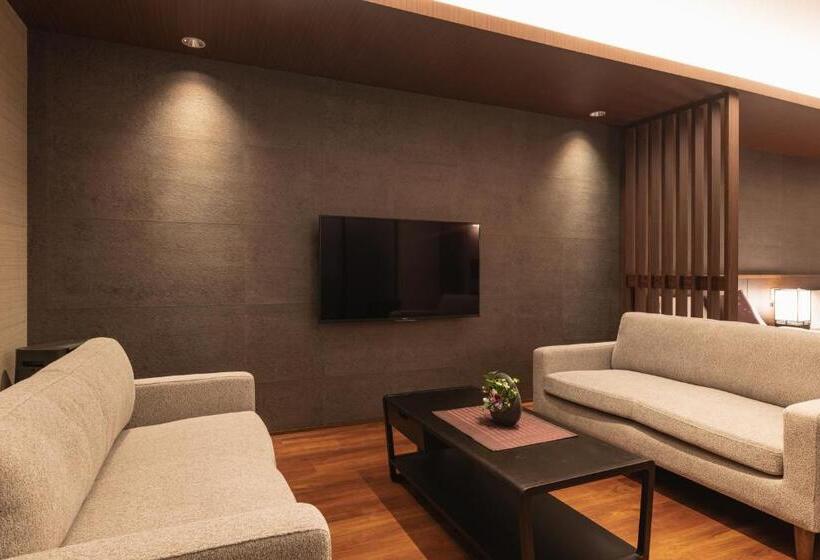 Трехместный Номер Superior, Grand Base Iolani