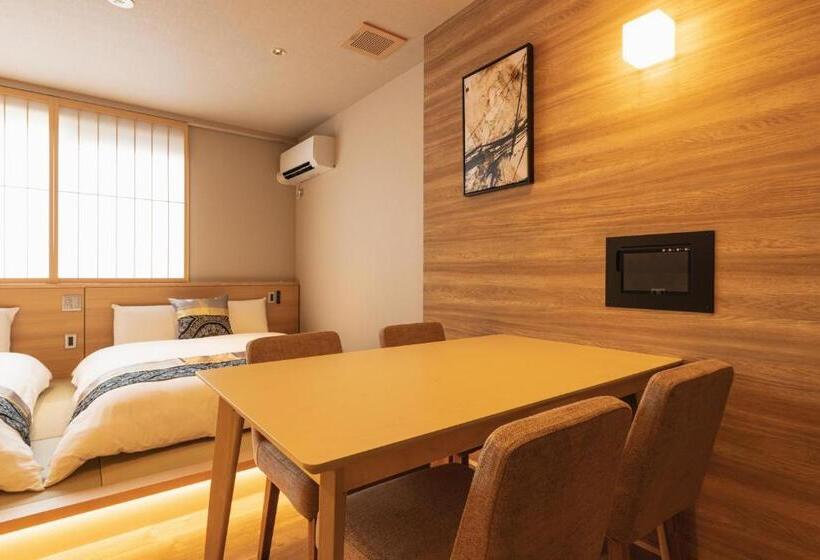 Номер Стандарт, Grand Base Iolani