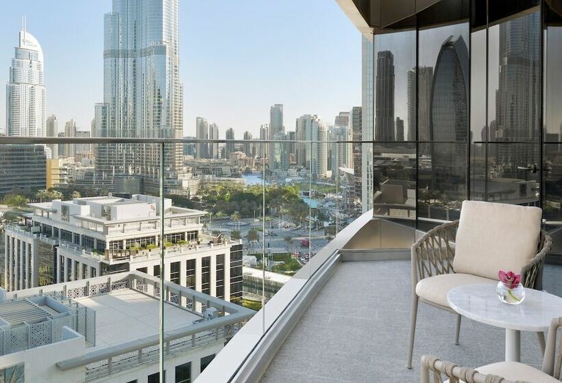 Номер Клуб Кровать Кинг, Address Sky View