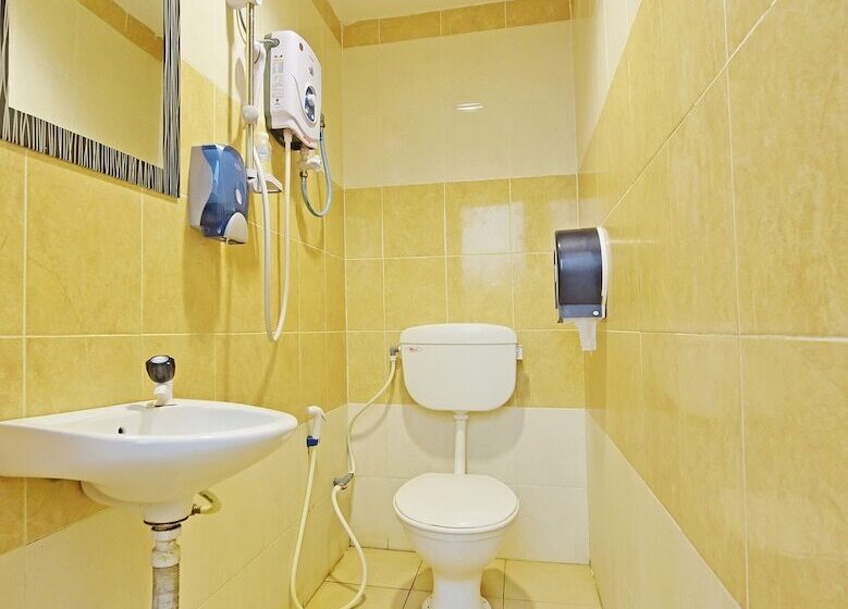 اتاق لوکس یک تخته, 98 Hotel By Oyo Rooms
