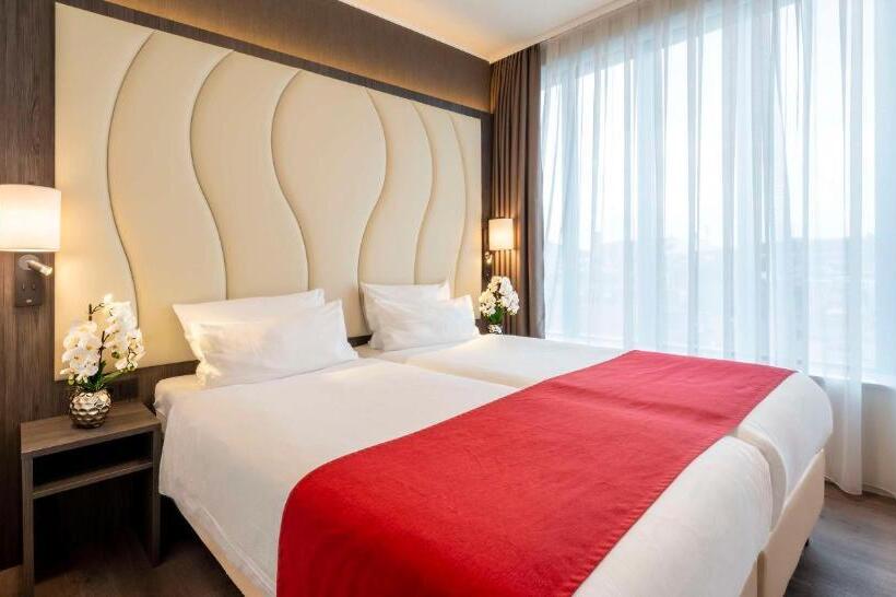 Номер Стандарт, Plaza Premium Den Haag City Center