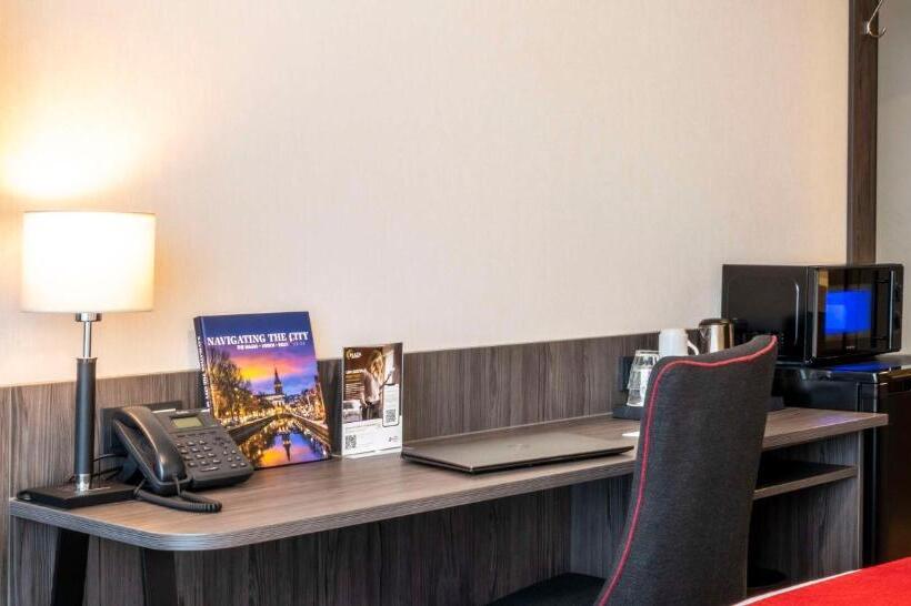 Номер Стандарт, Plaza Premium Den Haag City Center